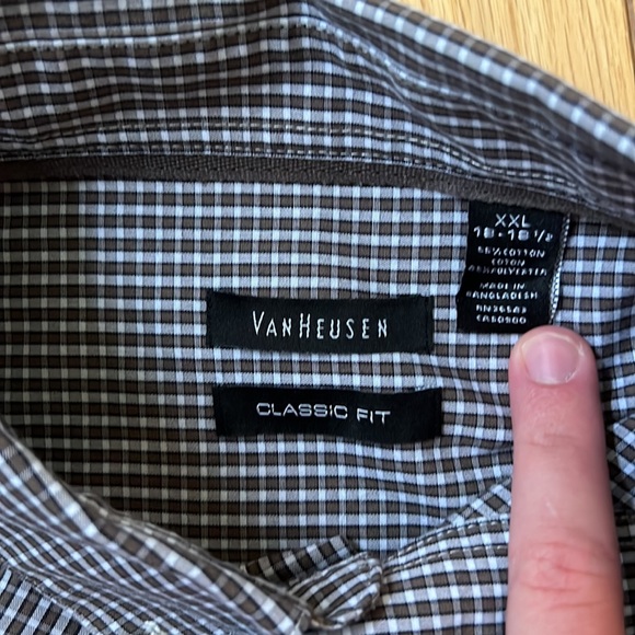 Short Sleep Button Up shirt - Picture 2 of 3